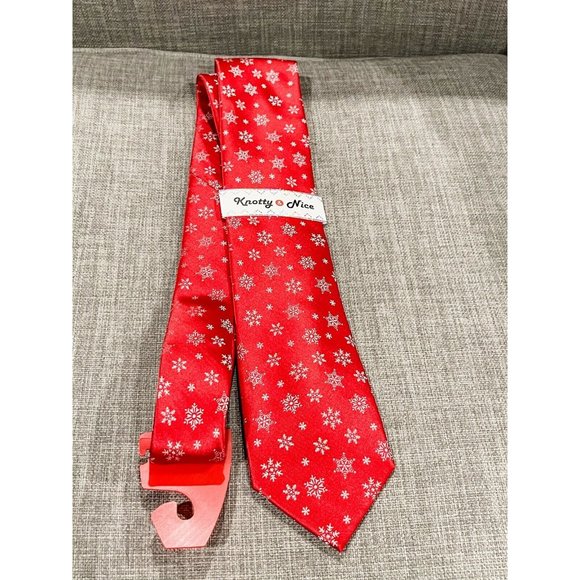 NWT Knotty & Nice Red and White Snowflake Print - Picture 1 of 3